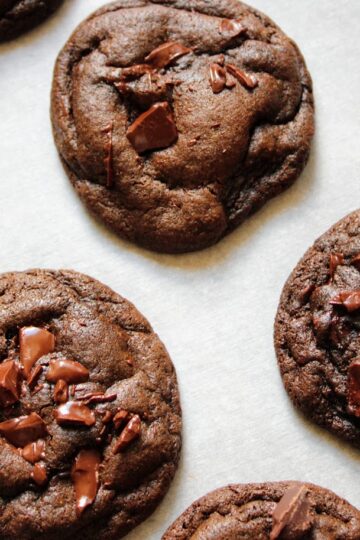 chocolate cookies with big chocolate chunks